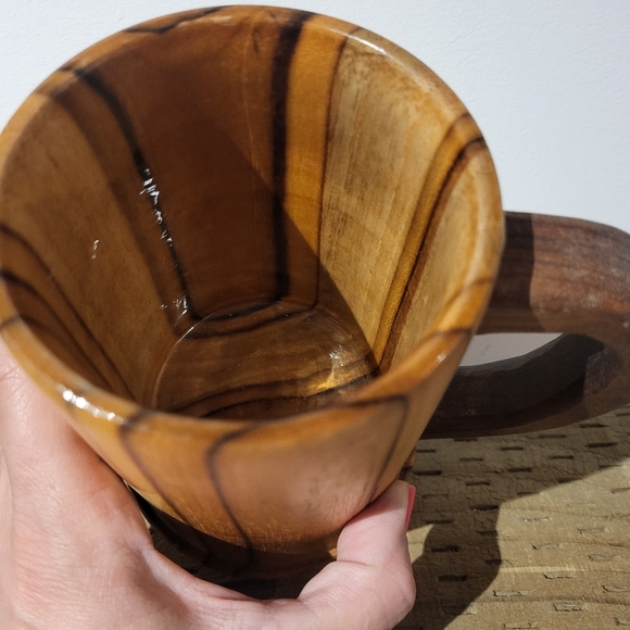 Handmade Teak Wood Mug with Walnut Handle - Picture 3 of 3